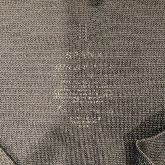 Spanx Navy Blue Seamless Shaping Leggings EUC - Picture 10 of 10